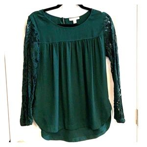 Blouse - Dark green, lace sleeves